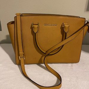 Michael Kors Selma Leather Handbag